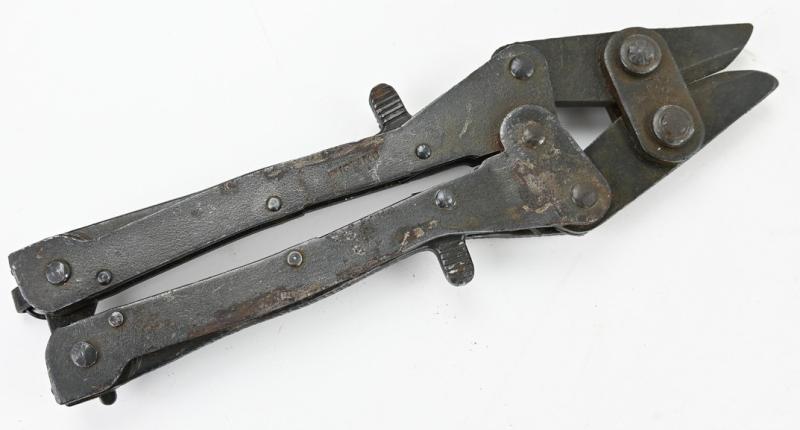 US Army Vietnam M57 Mortar Artillery Canvas Carrying Casewith WW2 folding wire cutter