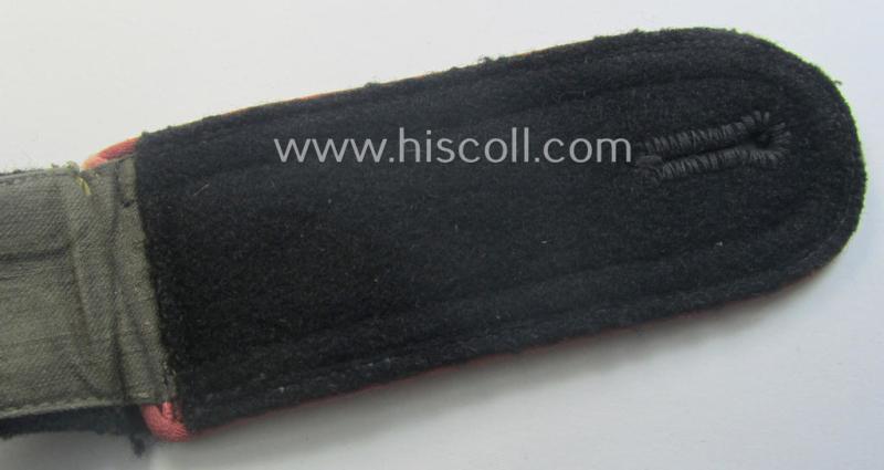 Single, WH (Heeres) NCO-type shoulderstrap for usage by an: 'Unteroffizier' who served within the: 'Panzer-Truppen'