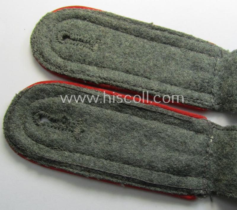 Pair of WH (Luftwaffe), early-war-period- (and I deem 'tailor-made') NCO-type shoulderstraps as was intended for usage by an: 'Unteroffizier eines Flakartillerie-Abteilungs o. Rgts.'