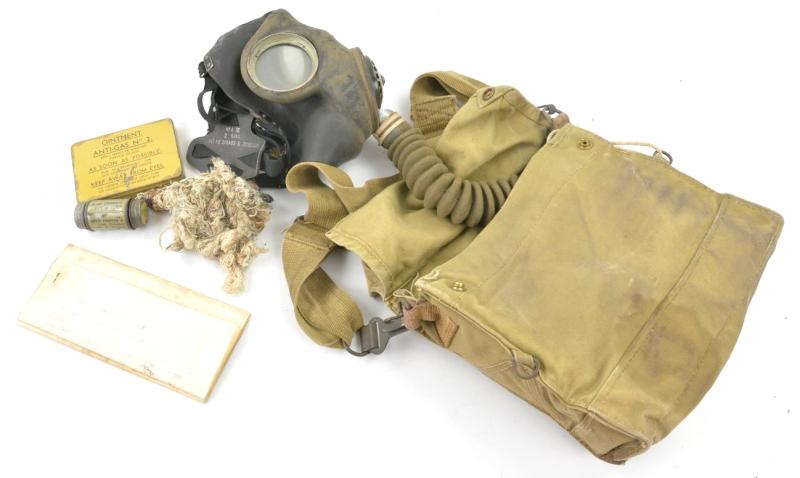 British WW2 Gasmask Set