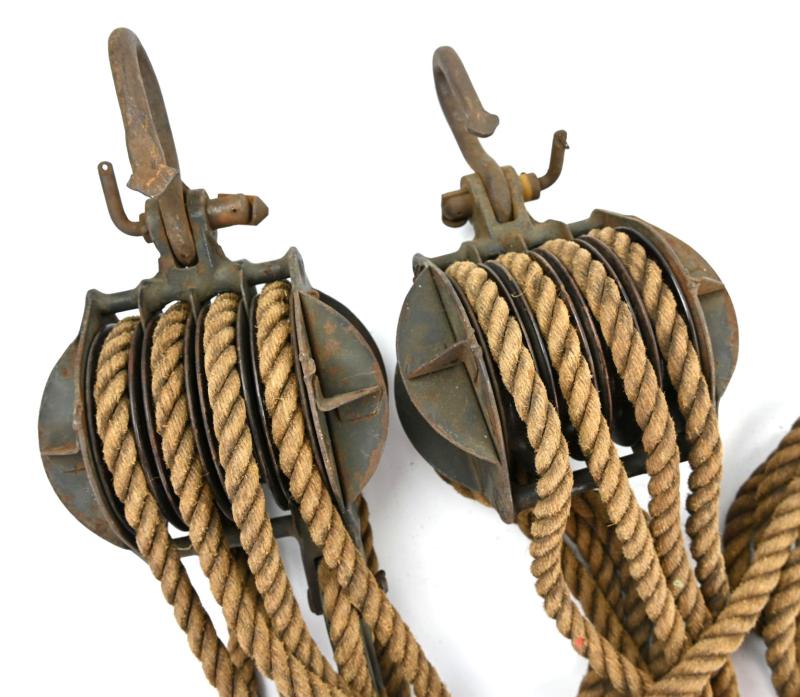 German LW Hoisting Gear Set