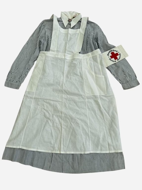 DRK 'Helferin' Uniform Complete with Shoes