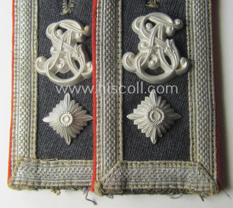 Pair of WH (Luftwaffe) 'cyphered' NCO-type shoulderstraps: 'Feldwebel der Flak-Artillerie-Trpn. u. Mitglied einer Flak-Artillerieschule'