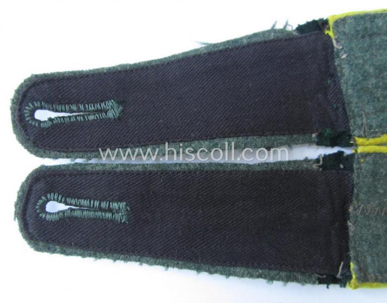 Attractive - and fully matching! - pair of WH (Heeres) (I deem) early-war-period (ie. 'M36'/M40-pattern, rounded-styled) NCO-type shoulderstraps as was intended for usage by an: 'Unteroffizier der Heeres Nachrichten-Truppen'