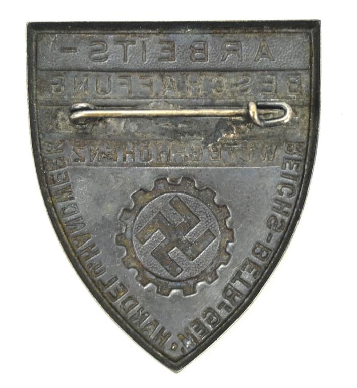 German DAF 1934 Tinnie badge