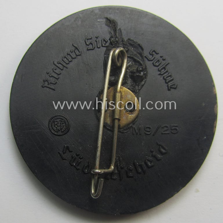 Resin-based- and/or reddish-copper-coloured, N.S.D.A.P.-related day-badge (ie. 'tinnie' or: 'Veranstaltungsabzeichen') bearing the text: 'NSDAP - Kreis Hamburg 2 - Sonnenwende 1939'