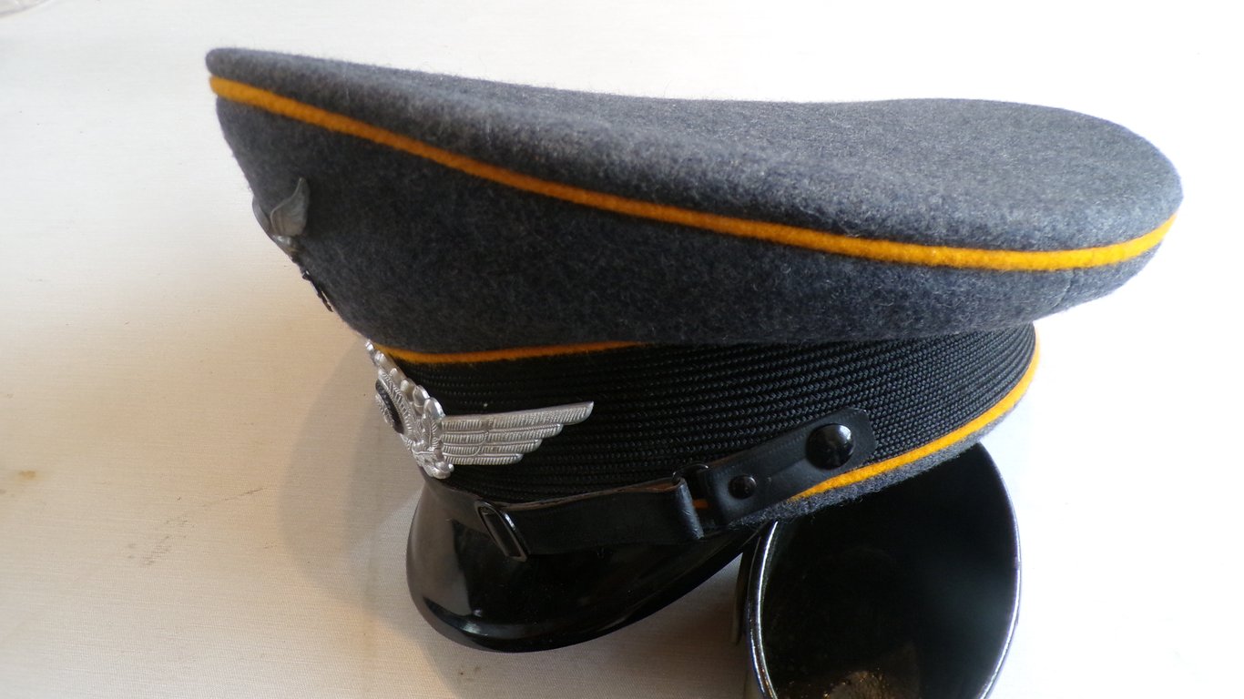 Dead-Mint Unissued Luftwaffe Flieger/NCO Visor Cap