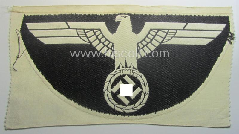 Larger-sized example of a (typical) linnen-based WH 'Heeres'-related sport-shirt badge (ie. 'Brustadler für Sportanzug') as was executed in the 'BeVo-weave pattern