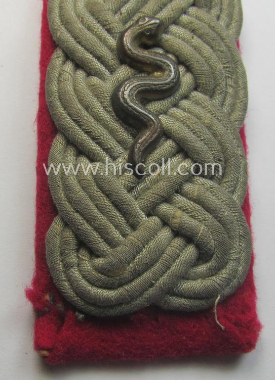 Single, WH (Heeres) officers'-pattern 'cyphered' shoulderboard: 'Major einer Veterinär-Abtlgs.' (and that comes with its accompanying - also single-pieced - collar-tab as found)