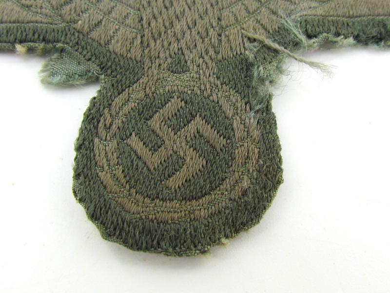 Wehrmacht M40 (Heer) ‘BeVo’ breast eagle