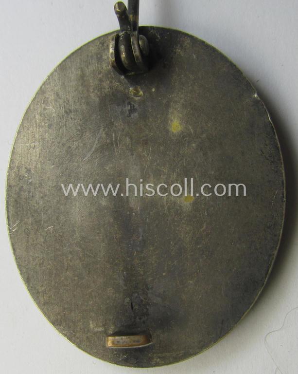 'Verwundeten-Abzeichen in Silber' (being a non-marked- and typical 'Buntmetall'-based example)