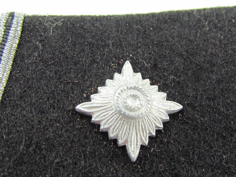 Waffen SS Collar Tabs Set " Scharführer "