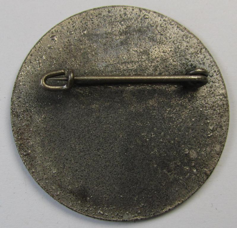 Fairly luxuriously styled, so-called: N.S.D.A.P.-related 'tinnie' (ie. 'Tagungs- o. Veranstaltungsabzeichen') being a non-maker-marked example that is showing the text: 'Reichskriegertag - Kassel - 1937'