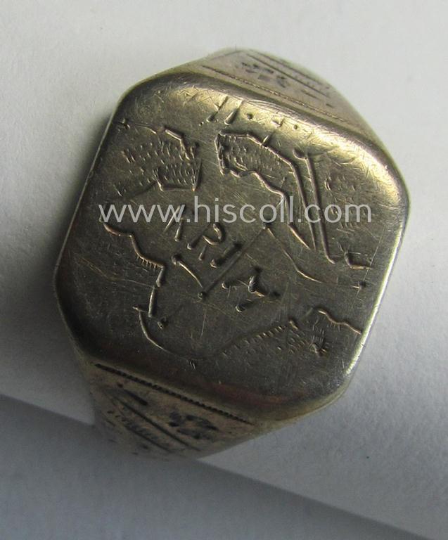 WH (LW-, Heeres- etc.) related, metal-based (I deem genuine silver-based) so-called: 'souvenir'-ring from the Russian campaign depicting the engraved outline of the: 'Krim'-peninsula