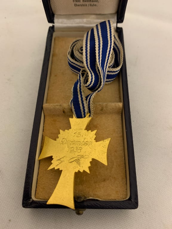 MOTHERS CROSS IN GOLD