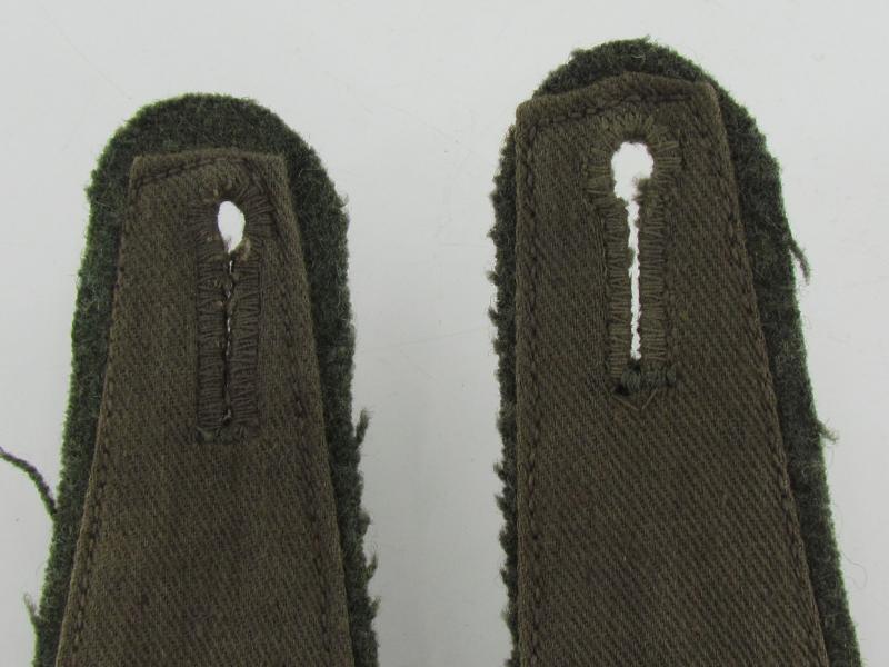 Wehrmacht (Heer) M36 cavalry or reconnaissance shoulder boards for Unteroffizier (NCO)