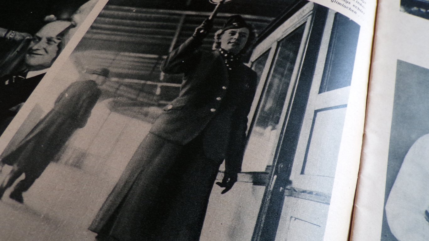 WWII Dutch Signaal Magazine - No. 9, May 1941