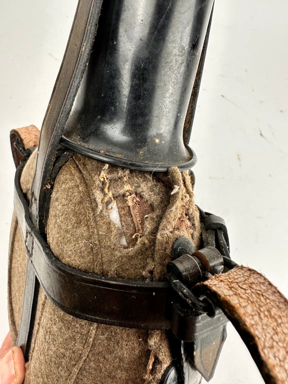 Original German WW2 Medical Canteen "ESB40"