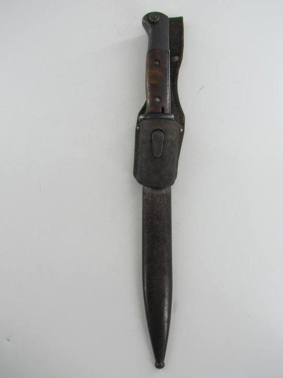 Non Matching K98 bayonet by E. Pack & S 1939 With Frog