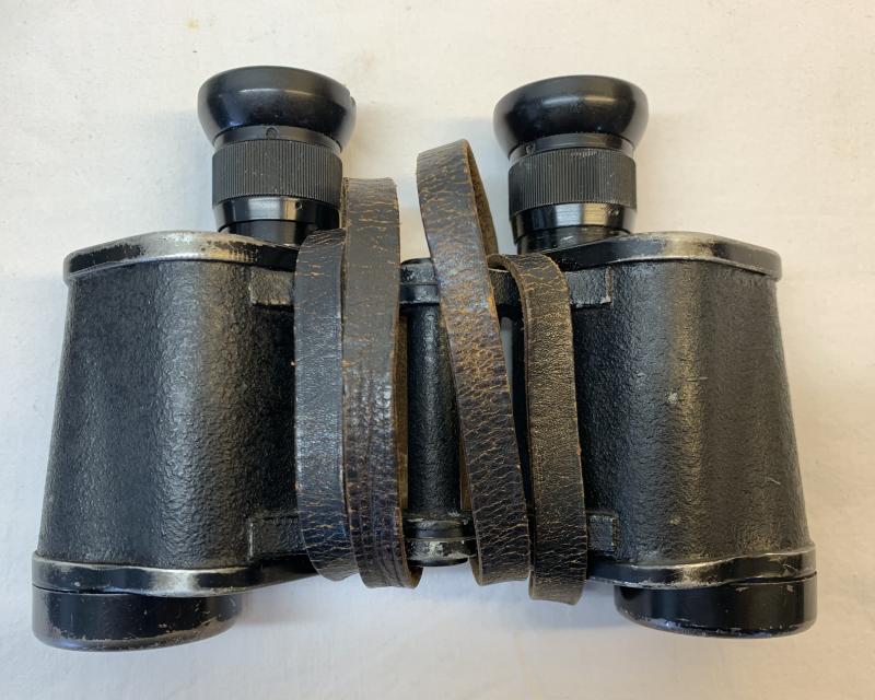 WH (Heer) Binoculars 'Dienstglas' in Bakelite Case