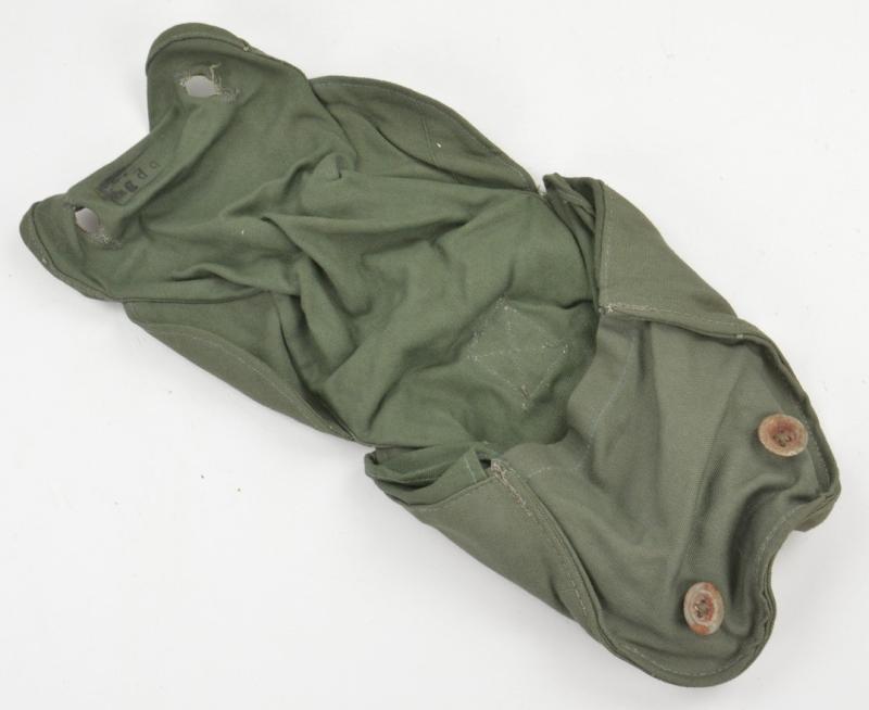 German WH M31 Gasmask Filter Pouch