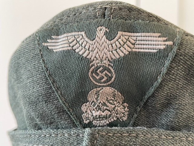 GERMAN WWII WAFFEN SS M43 ENLISTED MANS CAP.