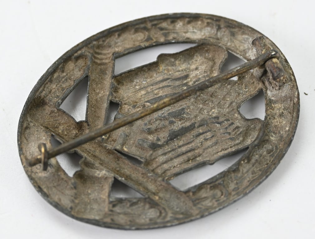 German WH Assault Badge In Bronze Hollowback