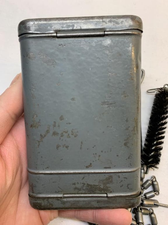 K98 Rifle Cleaning Kit    2/A.R.62  181   -Hawig-