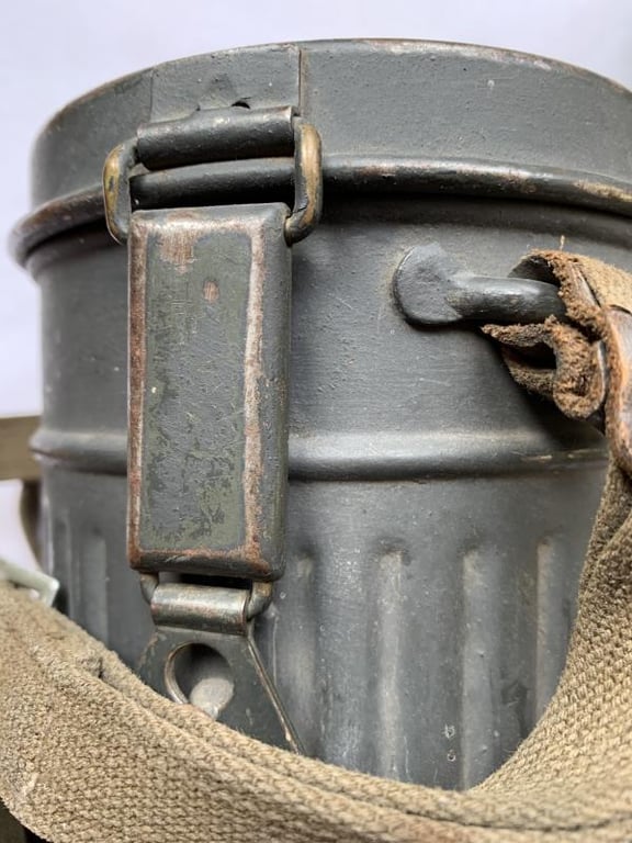Short Field-Grey Painted Gasmask in Canister