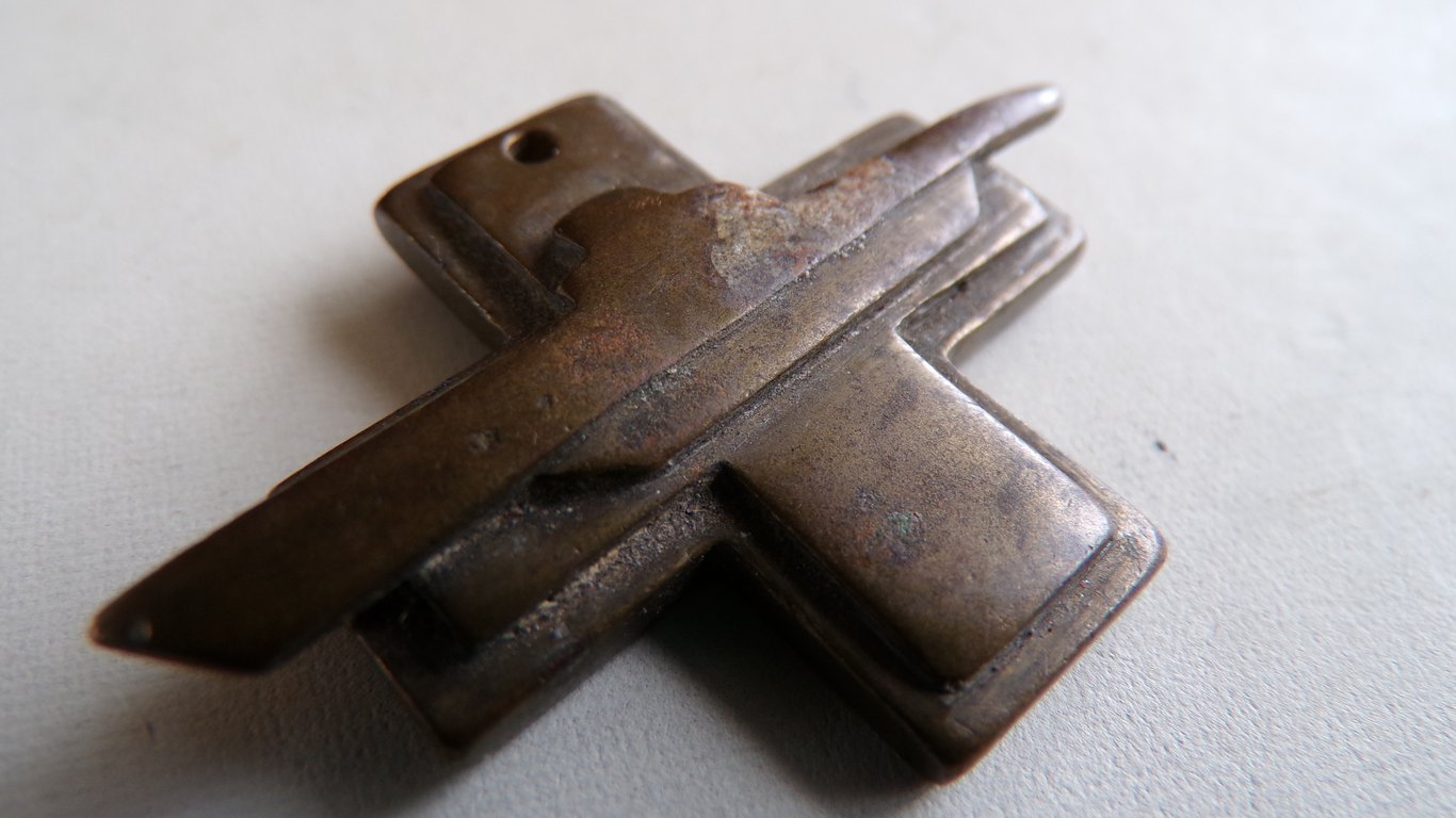 Kriegsmarine 10th U-Boat Flotilla Cap Badge