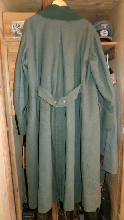 MINT M35 unit marked Wachmantel