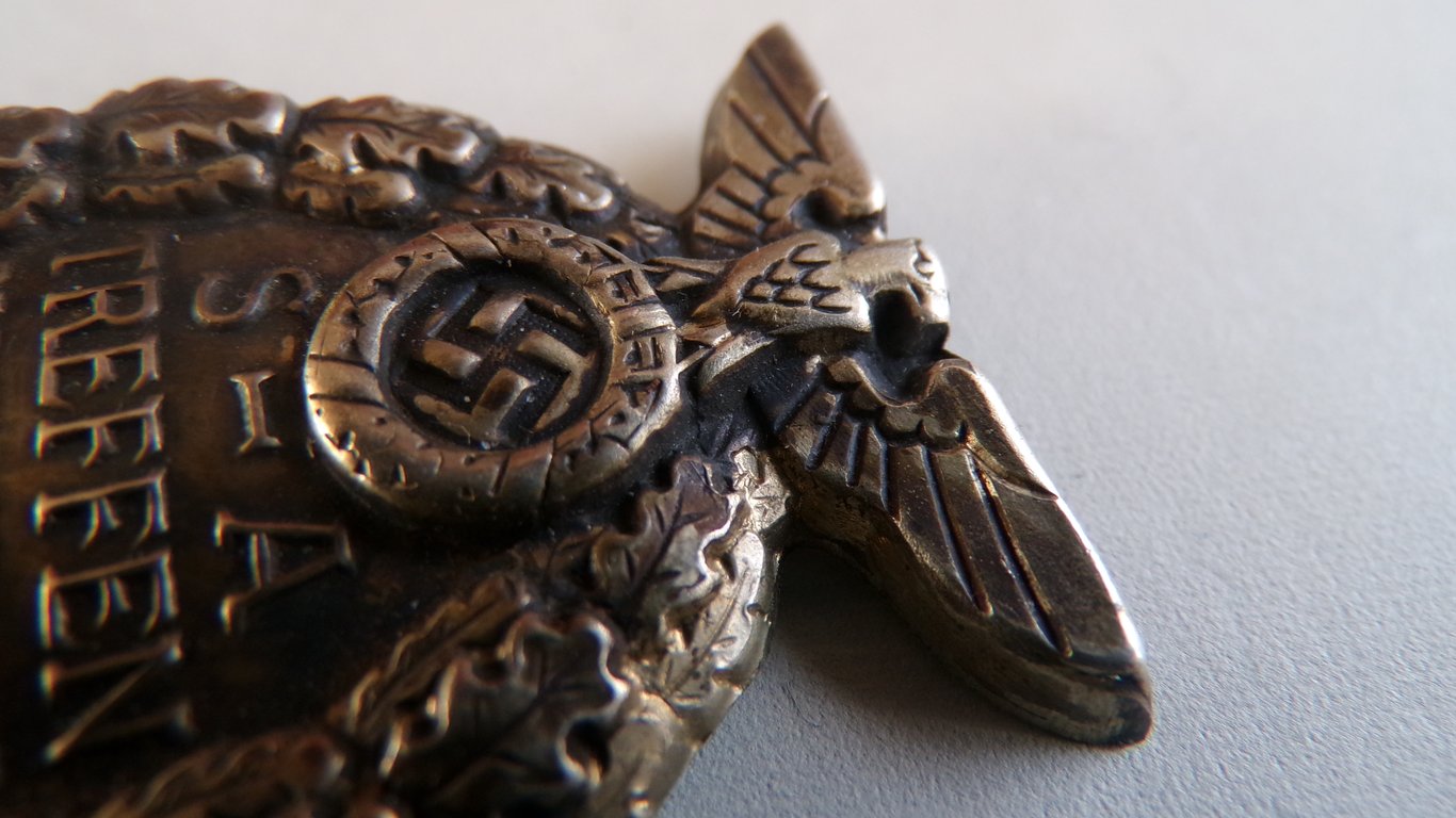 1th model SA-Treffen Braunschweig 1931 badge