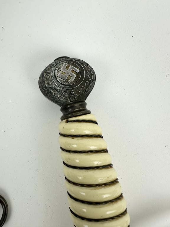 WW2 German 2nd Model Luftwaffe Dagger with portepee