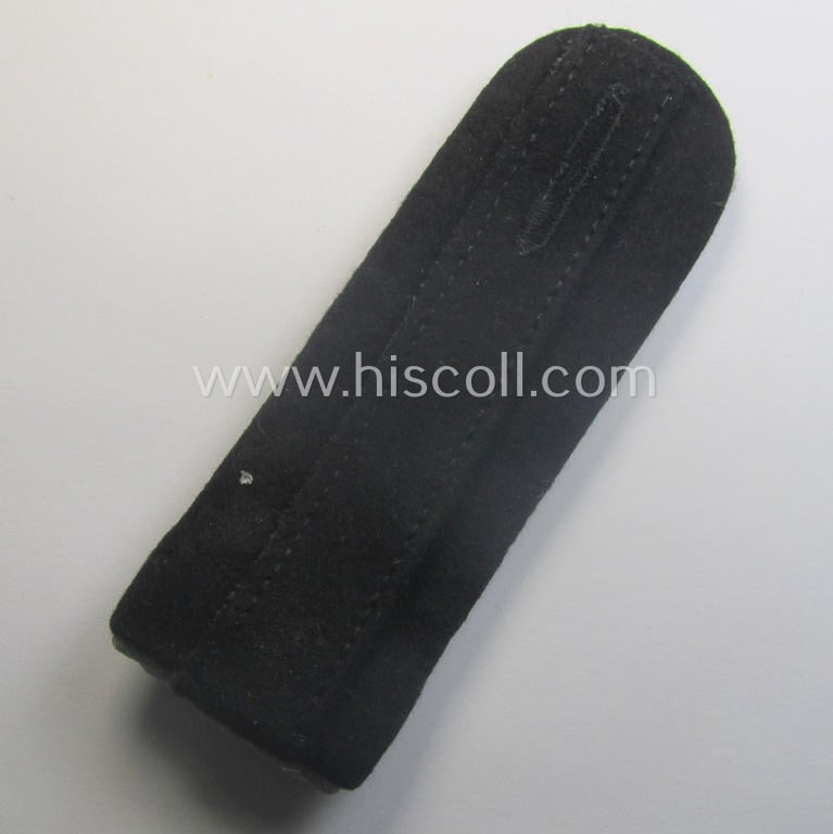 Single, WH (Heeres), 'cyphered' officers'-type shoulderboard: 'Oberleutnant u. Mitglied des Eisenbahn-Pioniere-Abtlgs. 8'