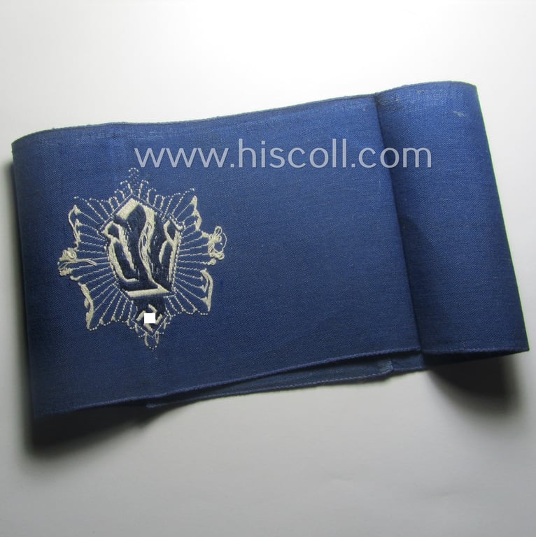 Hardly used, RLB (or: 'Reichsluftschutzbund') 'Amtsträger'-armband depicting the typical 'RLB'-logo (with additinional lettering)