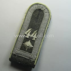 Single, WH (Heeres) NCO-type shoulderstrap: 'Feldwebel des Infanterie-Rgts....