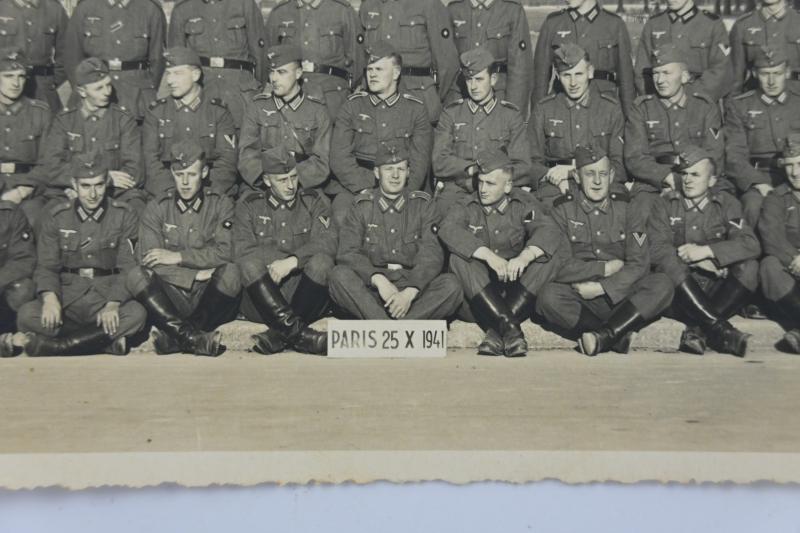 German WH Unit Group Picture Paris 1941