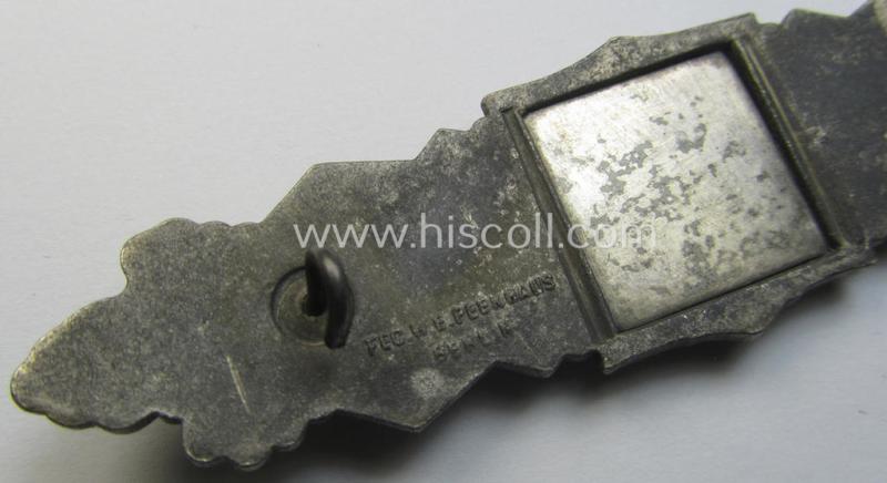 Very nicely preserved 'Nahkampfspange in Silber' being a maker- (ie. 'FLL'-) marked- so-called: '3rd pattern - fat bellied pin'-specimen