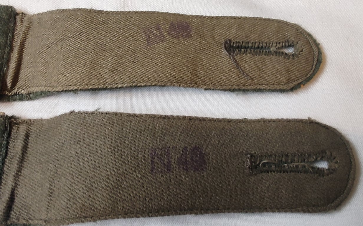 Pair of WH (Heeres) M40 or M41 pattern EM type slip on greatcoat shoulder straps