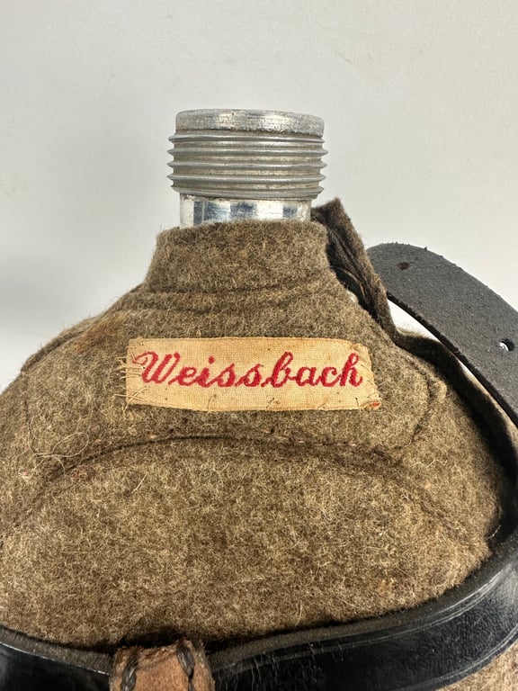 Original German WW2 Medical Canteen (ESB 40)