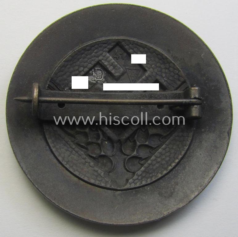 Superb - and only moderately used! - bronze-toned so-called: 'RADwJ' (or: womens' labour-service) service-badge (or: 'Dienstbrosche') as intended for an: 'Arbeitsmaid'