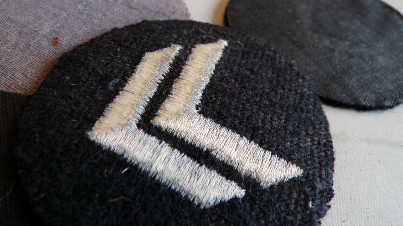 Hitler Jugend (HJ) / DJ Sleeve Rank Insignia