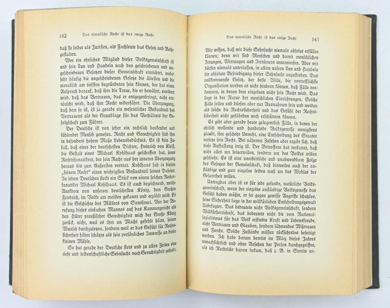 German Book Hermann Göring - Reden und Auflatze