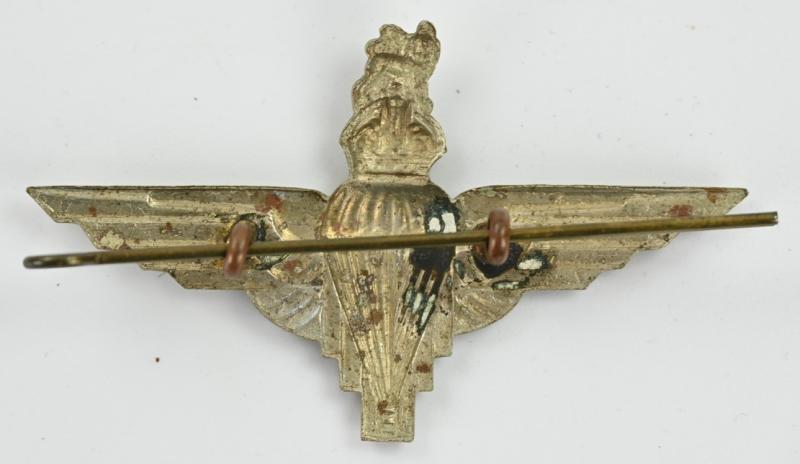 British WW2 Airborne Paratrooper Cap Badge