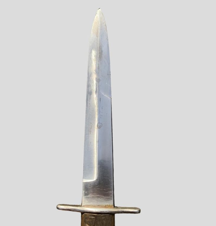 German WWII Close Combat Knife