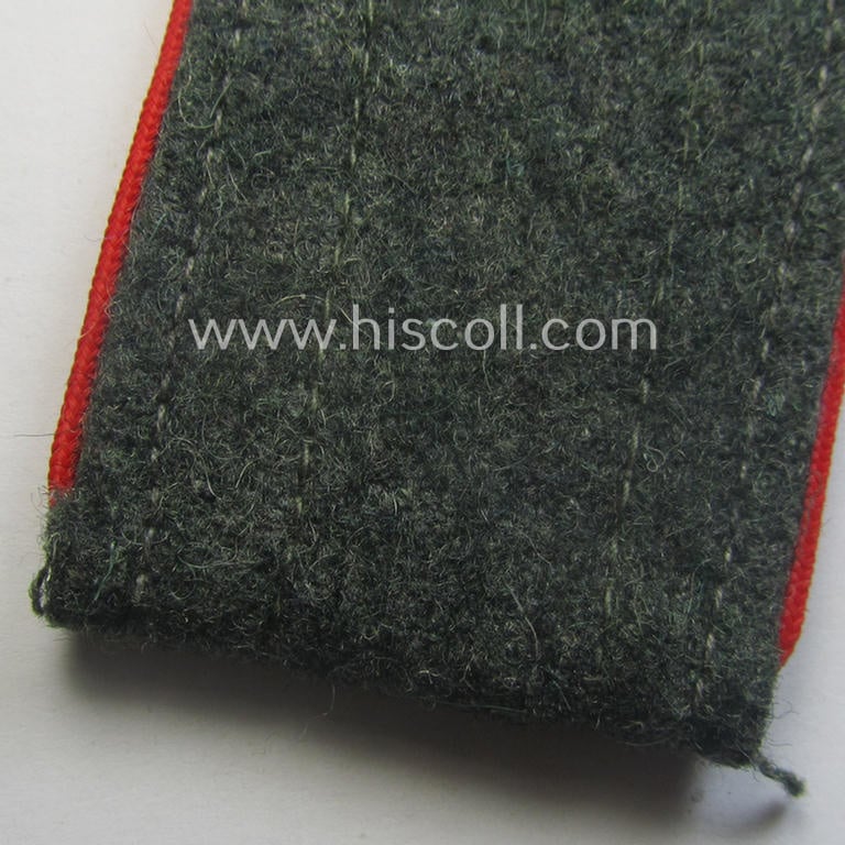 Single, WH (Heeres) later-war period- (ie. 'simplified'- ie. 'M44-'-pattern-) EM-type shoulderstrap: 'Soldat der (Sturm)Artillerie-Trpn.'