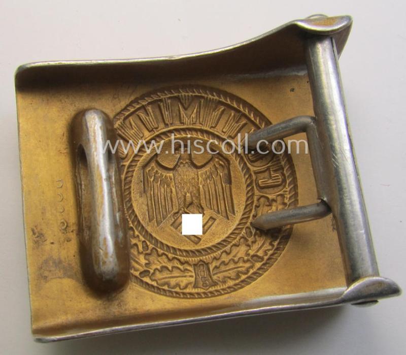 WH (Kriegsmarine) somewhat darker golden-toned- and/or aluminium-based belt-buckle (being a maker- ie.: 'R.S. & S.'-marked example that comes in a moderately used condition)