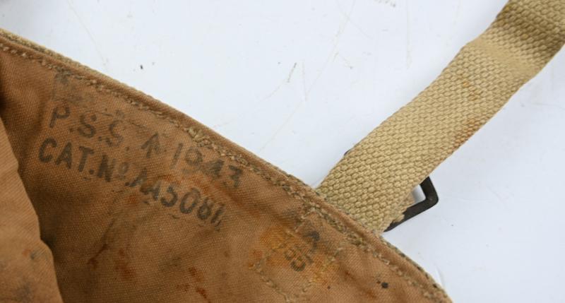 British WW2 Entrenching Tool in Pouch