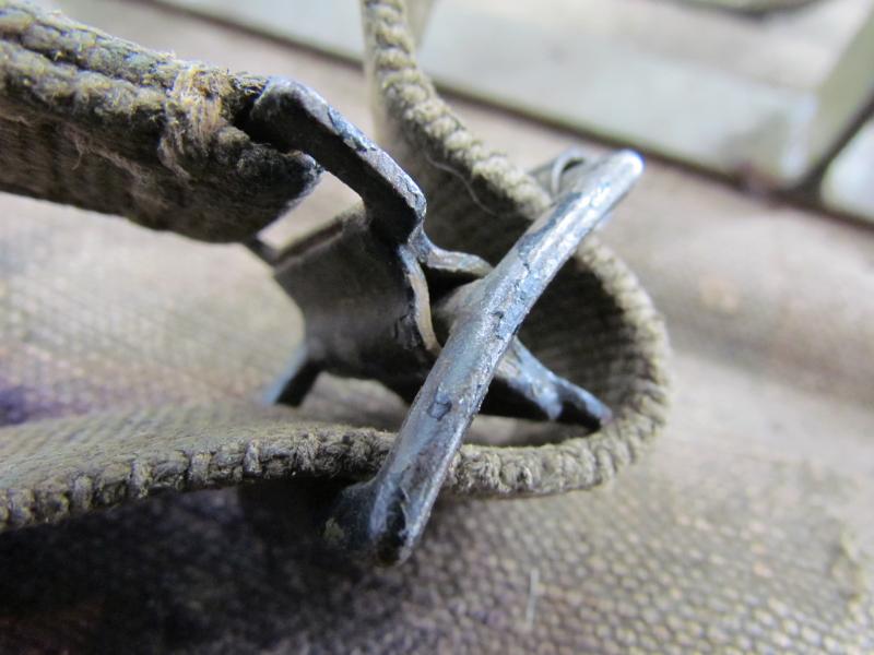 Carrying rack for German 8 cm mortar S.Gr.W 34