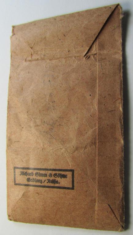 Attractive - albeit empty! - medal-pouch: 'Winterschlacht im Osten 1941-42' being a maker-marked specimen as was intended to hold an award by the maker- (ie. 'Hersteller') named: 'Richard Simm & Söhne - Gablonz/Neisse'